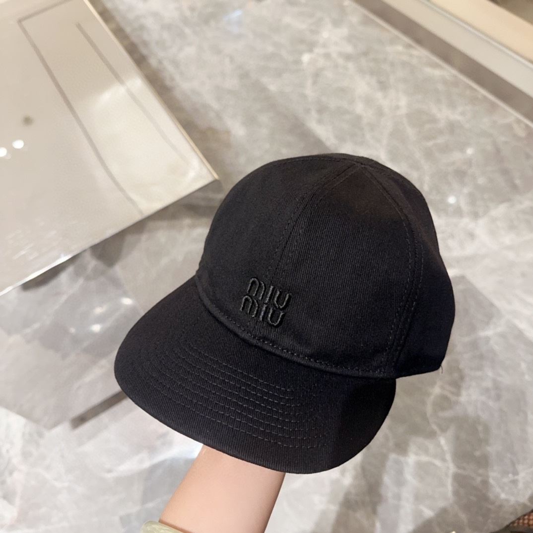 Miu Miu Caps